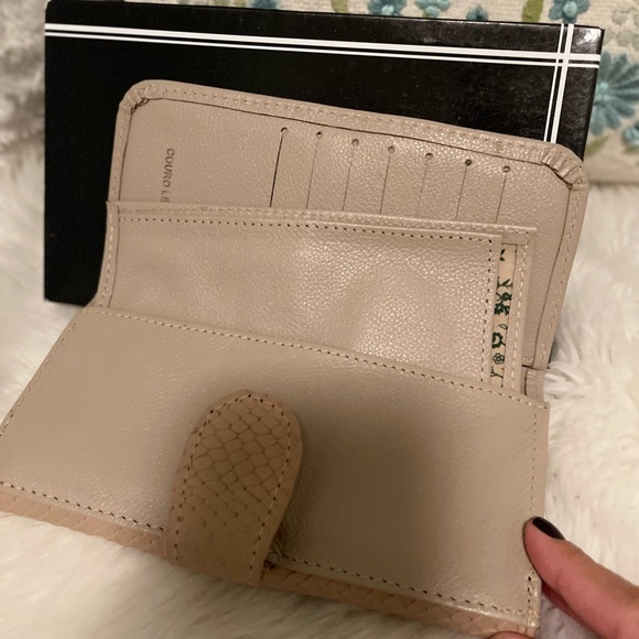 New in box leather wallet - Picture 5 of 5